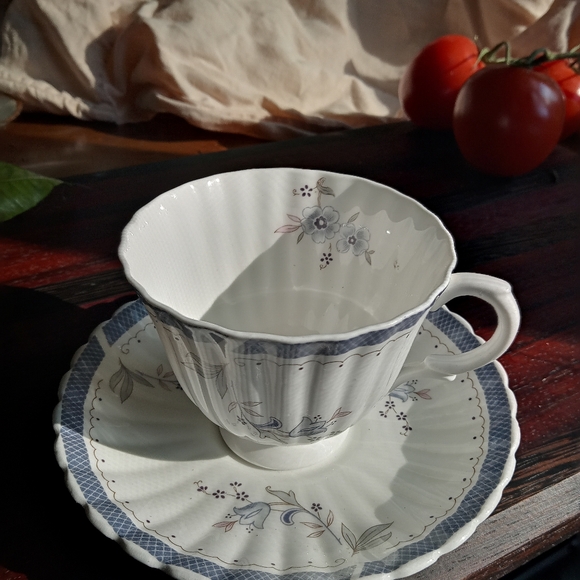 Royal Stafford bone china England. Cup and saucer. Make Believe (pattern). . - Picture 11 of 12